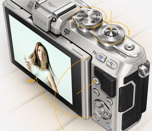 Olympus E-PL7 14-42 EZ Kit (Silver)