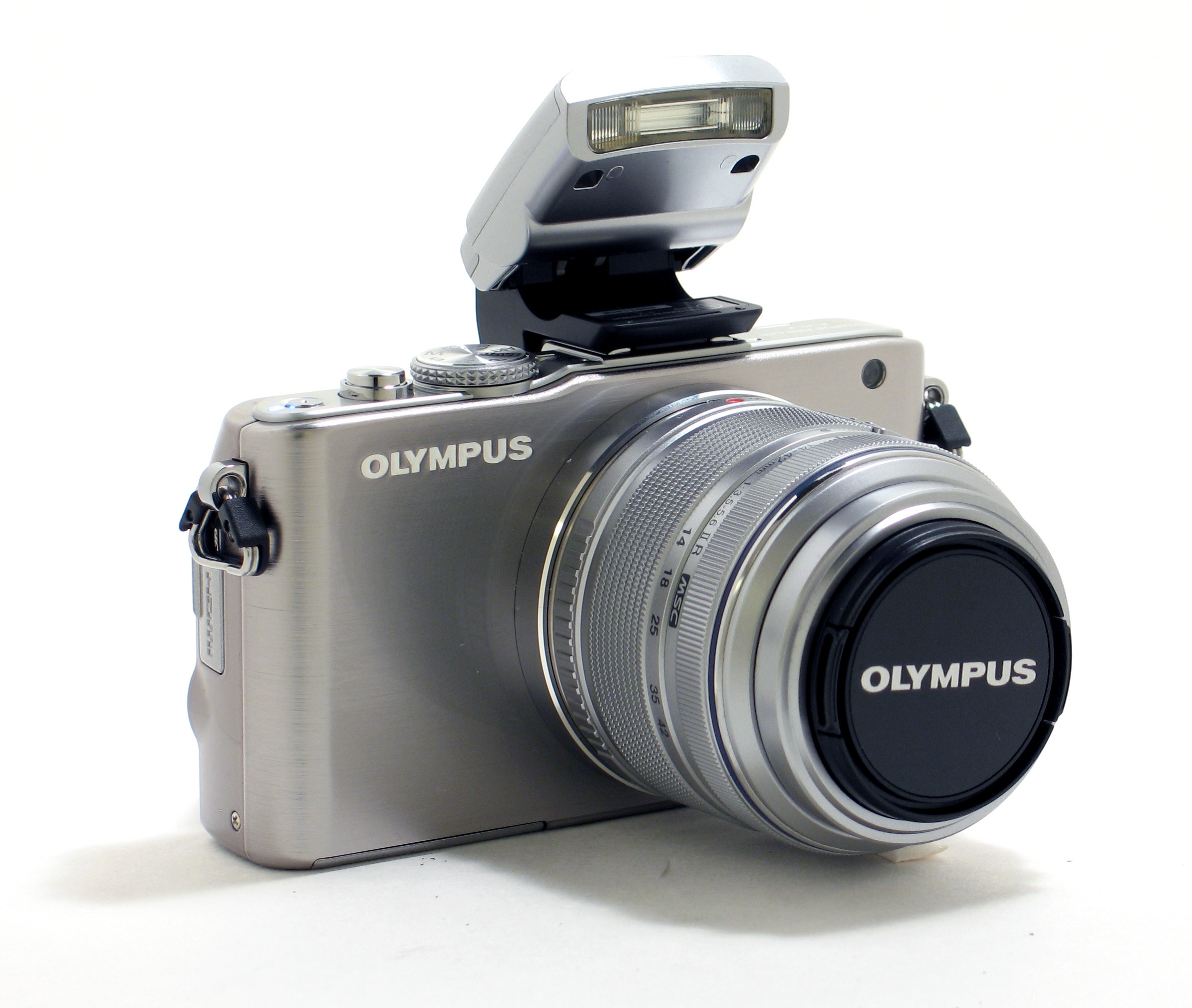 Olympus PEN E-PL3 Double Zoom Kit (Gümüş)